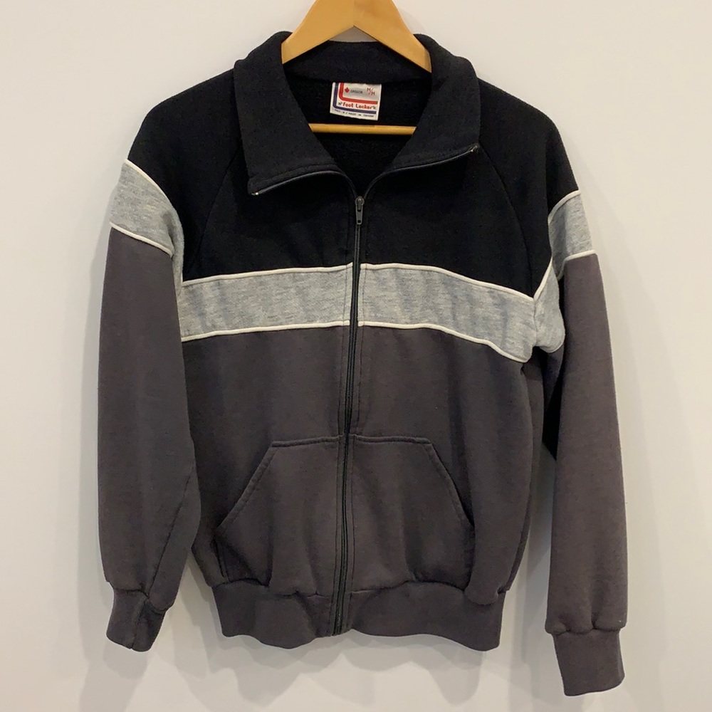 Vintage Foot Locker zip up sweater - Size medium